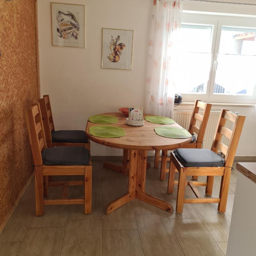 Marienstrasse Apartment Neukirchen vorm Wald ภายนอก รูปภาพ
